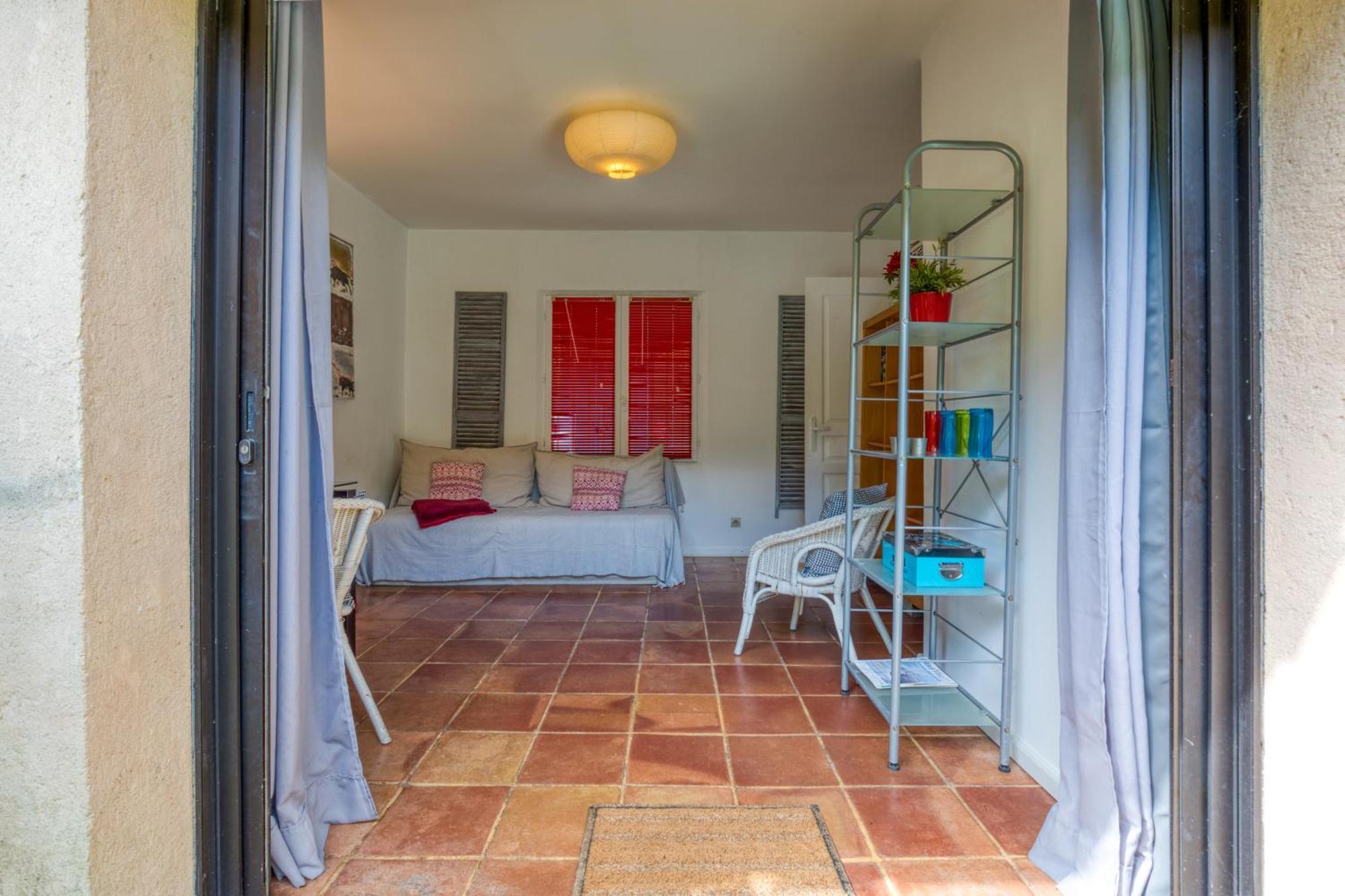 - Oasis Centre Charme